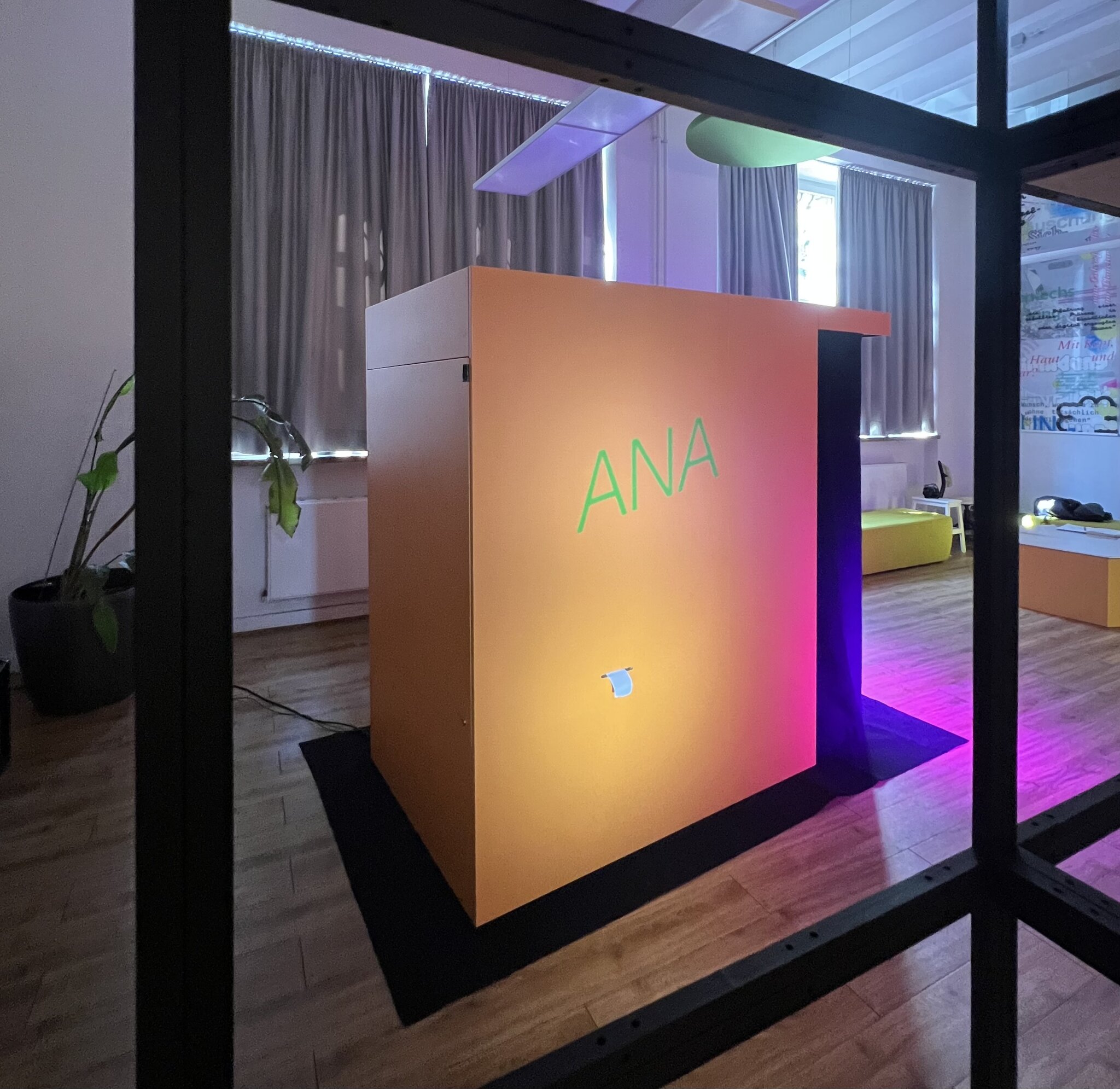 ANA - eine theatrale Installation — © N. Völzow