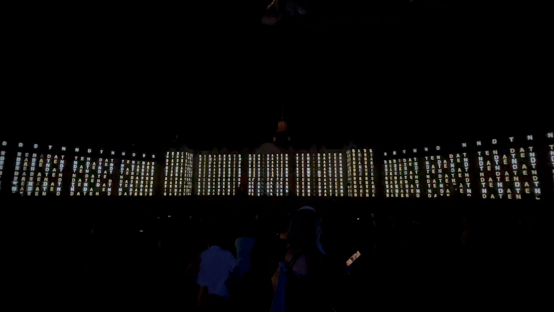 Wir sind Daten - Schlosslichtspiele — © N. Völzow