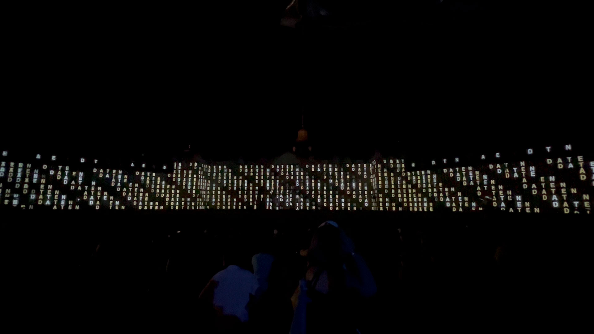 Wir sind Daten - Schlosslichtspiele — © N. Völzow